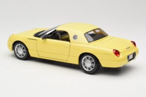 Ford Thunderbird Show Car Gul Maisto 1:18 50336 Metal — billede 7 af 8