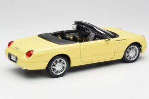 Ford Thunderbird Show Car Gul Maisto 1:18 50335 Metal — billede 3 af 8