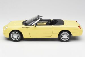 Ford Thunderbird Show Car Gul Maisto 1:18 50335 Metal — billede 4 af 8