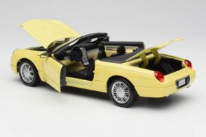Ford Thunderbird Show Car Gul Maisto 1:18 50335 Metal — billede 5 af 8