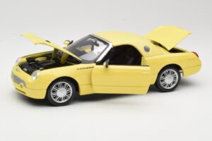 Ford Thunderbird Show Car Gul Maisto 1:18 50336 Metal — billede 2 af 8