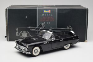Ford Thunderbird Cabriolet Sort Revell 1:18 8818-M1 Metal — billede 8 af 8