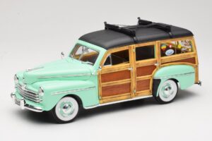 Ford Woody Panel Wagon Mintgrøn Road Signature 1:18 20028 Metal