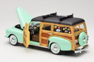 Ford Woody Panel Wagon Mintgrøn Road Signature 1:18 20028 Metal — billede 5 af 8