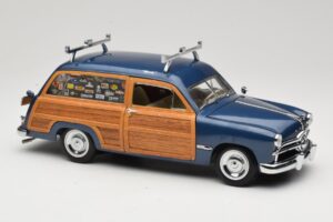 Ford Woody Station Wagon Bayview Blue Surf Shop Motor City 1:18 60002 Metal — billede 6 af 8