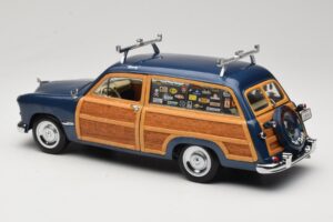 Ford Woody Station Wagon Bayview Blue Surf Shop Motor City 1:18 60002 Metal — billede 7 af 8
