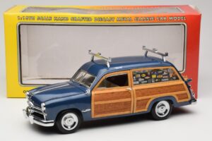 Ford Woody Station Wagon Bayview Blue Surf Shop Motor City 1:18 60002 Metal — billede 8 af 8