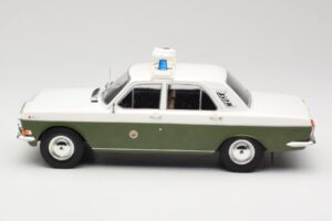 GAZ Volga GAZ-24 Politi MCG 1:18 MCG18015 Metal — billede 3 af 6