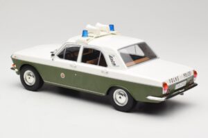 GAZ Volga GAZ-24 Politi MCG 1:18 MCG18015 Metal — billede 5 af 6