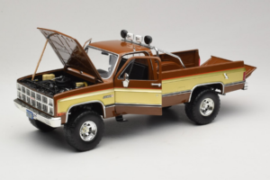 GMC K-2500 Sierra Grande Brun GreenLight 1:18 13560 Metal — billede 2 af 8
