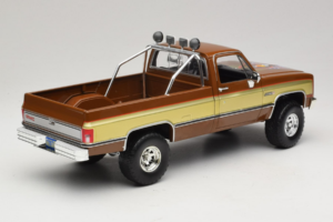 GMC K-2500 Sierra Grande Brun GreenLight 1:18 13560 Metal — billede 3 af 8