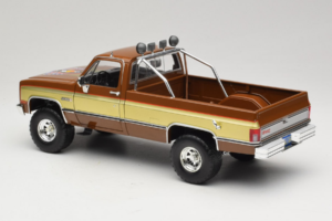 GMC K-2500 Sierra Grande Brun GreenLight 1:18 13560 Metal — billede 7 af 8