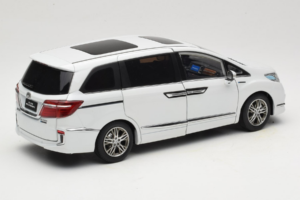 Honda Elysion Hvid OEM 1:18 430056 Metal — billede 3 af 8