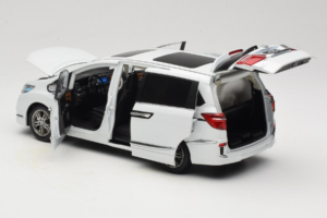 Honda Elysion Hvid OEM 1:18 430056 Metal — billede 5 af 8