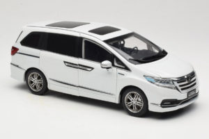 Honda Elysion Hvid OEM 1:18 430056 Metal — billede 6 af 8