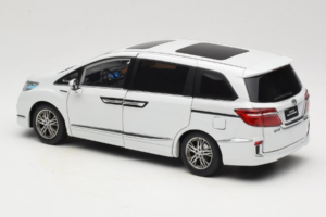 Honda Elysion Hvid OEM 1:18 430056 Metal — billede 7 af 8