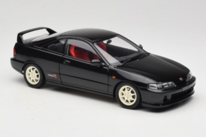 Honda Integra Type R DC2 Pre-Facelift Flamenco Black Pearl MotorHelix 1:18 M85203 Metal — billede 6 af 8