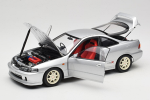 Honda Integra Type R DC2 Pre-Facelift Vogue Silver Metallic MotorHelix 1:18 M85202 Metal — billede 2 af 8