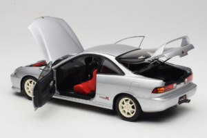 Honda Integra Type R DC2 Pre-Facelift Vogue Silver Metallic MotorHelix 1:18 M85202 Metal — billede 5 af 8