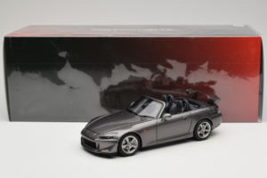 Honda S2000 AP2 Type S Moon Rock Metallic MotorHelix 1:18 M85111 Metal — billede 9 af 9