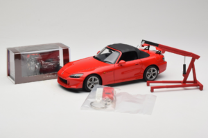 Honda S2000 AP2 Type S New Formula Red MotorHelix 1:18 M85112 Metal — billede 2 af 9