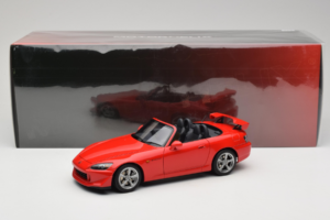 Honda S2000 AP2 Type S New Formula Red MotorHelix 1:18 M85112 Metal — billede 9 af 9