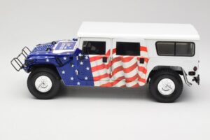 Hummer H1 AM General Gore-Lieberman Humvee America Exoto 1:18 1807 Metal — billede 4 af 8