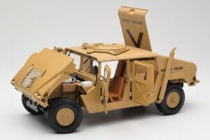 Hummer H1 AM General Military Police Exoto 1:18 01801 Metal — billede 2 af 8