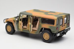 Hummer H1 Station Wagon Military Maisto 1:18 56049 Metal — billede 5 af 8