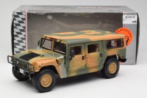 Hummer H1 Station Wagon Military Maisto 1:18 56049 Metal — billede 8 af 8