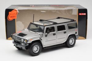 Hummer H2 Sølv Maisto 1:18 7449569 Metal — billede 8 af 8