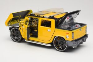 Hummer H2 SUT Concept Gul Maisto 1:18 31067 Metal — billede 5 af 8