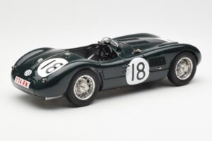 Jaguar C-Type #18 T. Rolt / D. Hamilton 24 Hours of Le Mans Winner 1953 CMC 1:18 M-195 Metal — billede 2 af 6