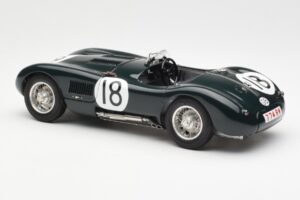 Jaguar C-Type #18 T. Rolt / D. Hamilton 24 Hours of Le Mans Winner 1953 CMC 1:18 M-195 Metal — billede 5 af 6