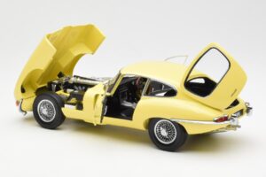Jaguar E-Type 3.8 Series 1 Lys Gul Kyosho 1:18 08954LY Metal — billede 5 af 8