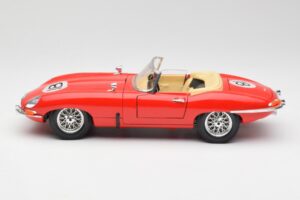 Jaguar E-Type Cabriolet Rød Bburago 1:18 3016 Metal — billede 4 af 8