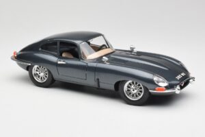 Jaguar E-Type Series 1 Grøn Bburago 1:18 3018-M1 Metal — billede 6 af 8