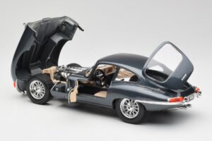 Jaguar E-Type Series 1 Grøn Bburago 1:18 3018-M1 Metal — billede 7 af 8