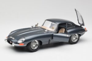 Jaguar E-Type Grå Bburago 1:18 30018 Metal — billede 2 af 8