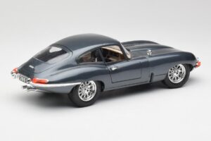 Jaguar E-Type Grå Bburago 1:18 30018 Metal — billede 3 af 8