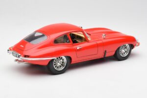 Jaguar E-Type Rød Bburago 1:18 3018 Metal — billede 3 af 8