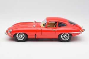 Jaguar E-Type Rød Bburago 1:18 3018 Metal — billede 4 af 8
