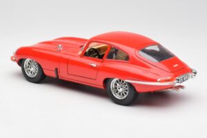 Jaguar E-Type Rød Bburago 1:18 3018 Metal — billede 7 af 8