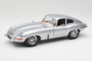 Jaguar E-Type Series 1 Sølv Bburago 1:18 3018-M2 Metal