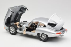 Jaguar E-Type Series 1 Sølv Bburago 1:18 3018-M2 Metal — billede 5 af 8