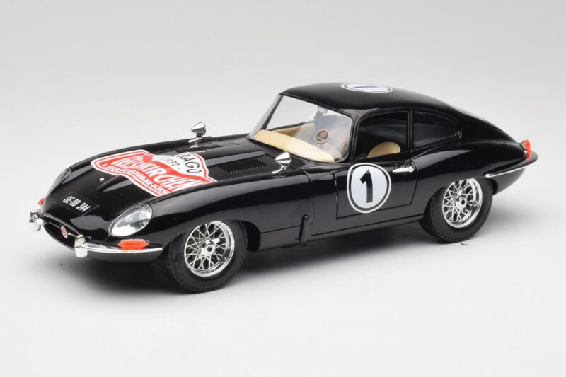 Jaguar E-Type Series 1 #1 British Racing Green Bburago 1:18 3018-M3 Metal