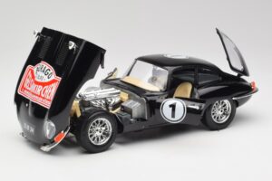 Jaguar E-Type Series 1 #1 British Racing Green Bburago 1:18 3018-M3 Metal — billede 2 af 8