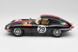 Jaguar E-Type #29 Sort Bburago 1:18 3018-M4 Metal — billede 4 af 8