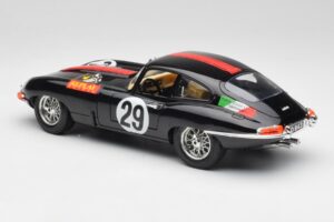 Jaguar E-Type #29 Sort Bburago 1:18 3018-M4 Metal — billede 7 af 8