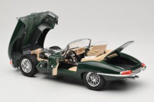 Jaguar E-Type Series 1 Roadster Grøn Bburago 1:18 3016-M1 Metal — billede 5 af 8